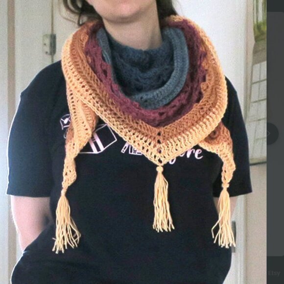 NEW Firey Lace Butterfly Handmade Crochet Shawl Wrap Scarf Very Soft Acrylic - Picture 2 of 4